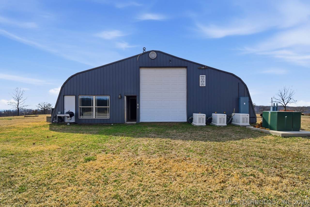 5118 427 Road - Photo 1