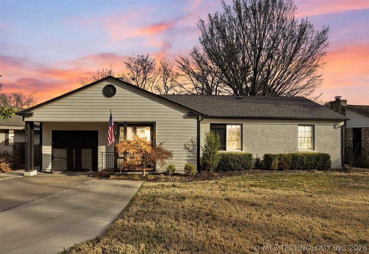 2725 22nd Street - Photo 1
