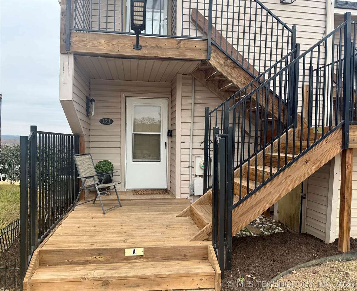 129 Falconhead Drive - Photo 1