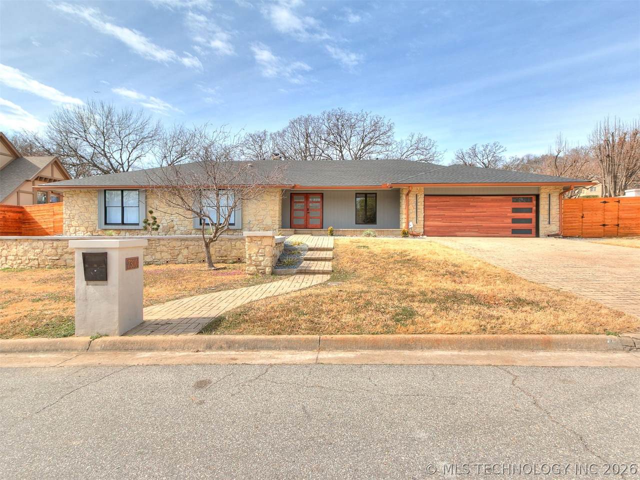 7310 College Place - Photo 1