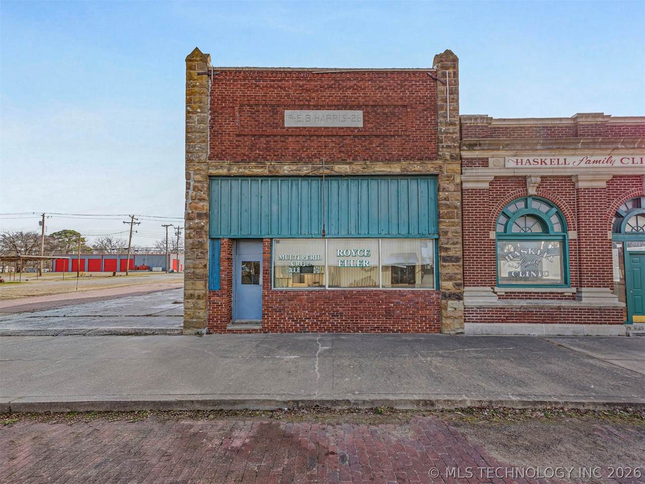 104 Main - Photo 1