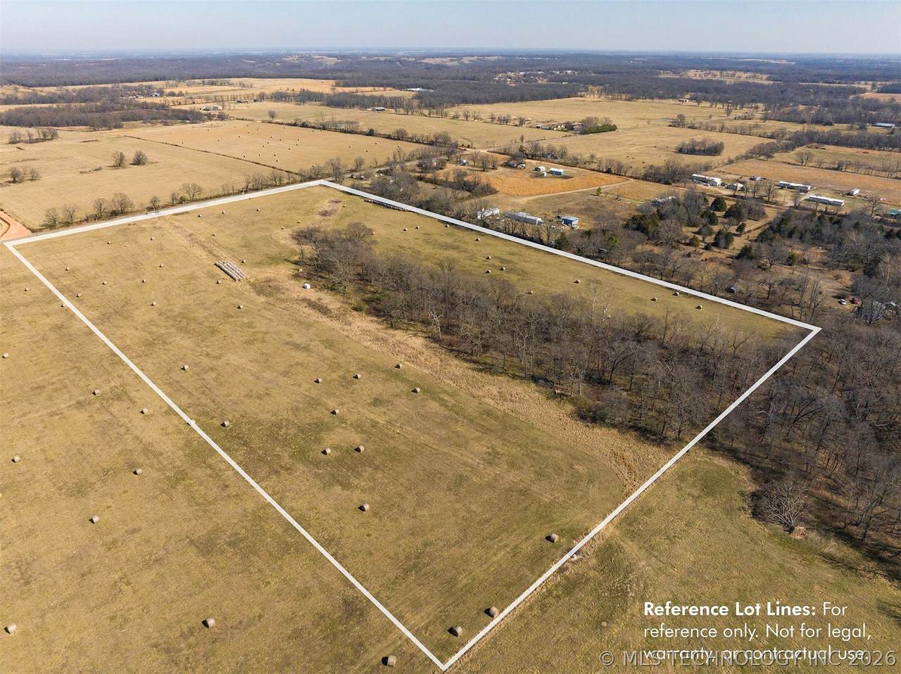 17583 390 Road - Photo 1