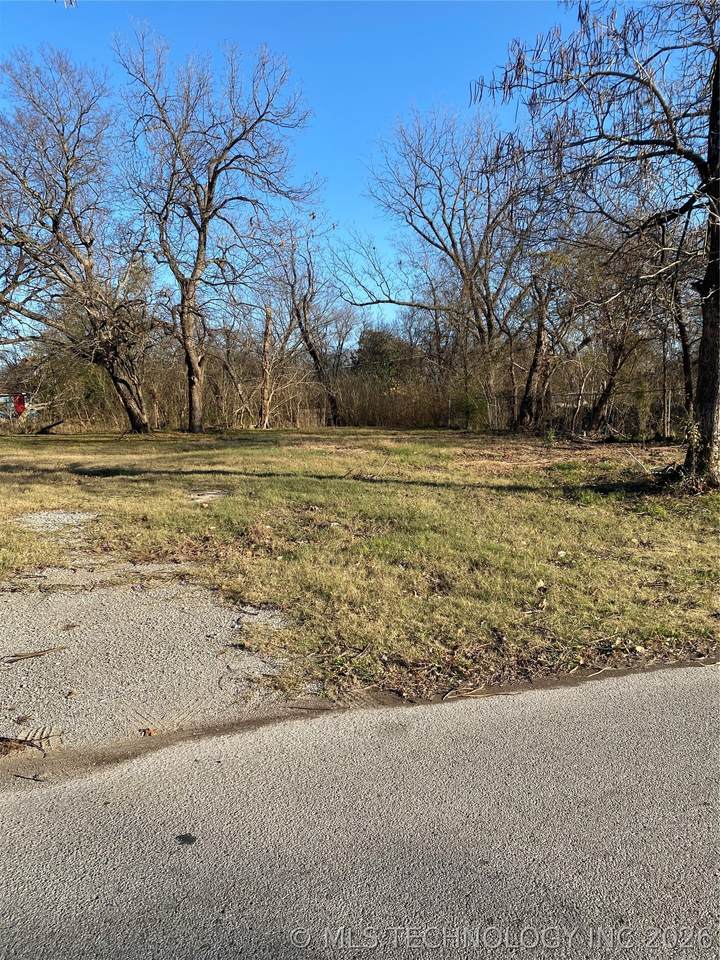 512 Muskogee Street - Photo 1