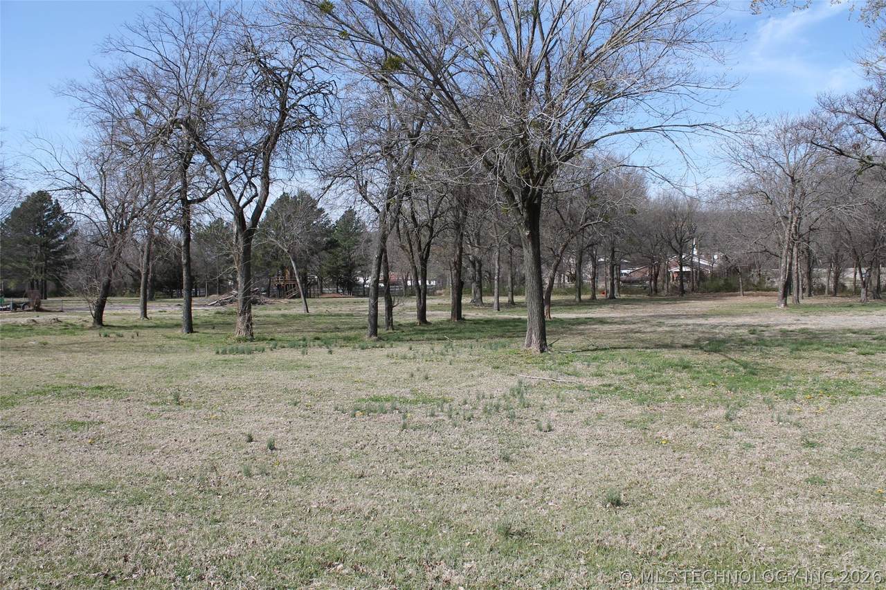  Oklahoma Avenue - Photo 1