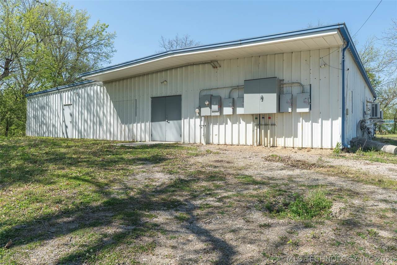 709 4th Street - Photo 1