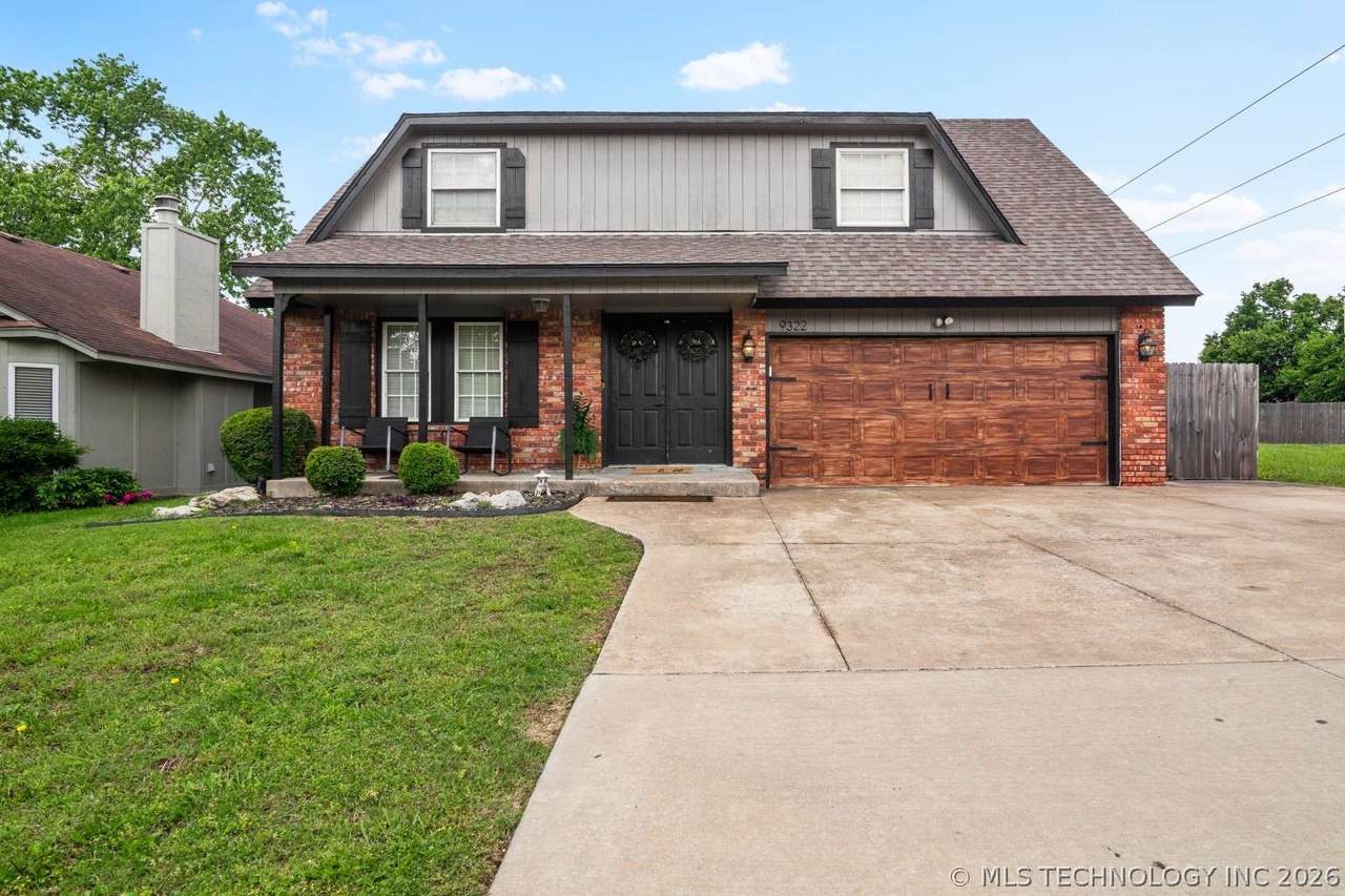 9322 66th East Avenue - Photo 1