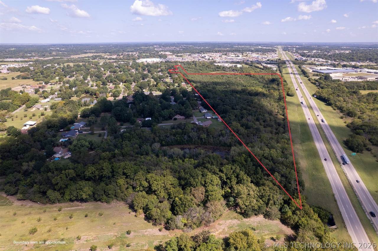 3507 Arkansas - Photo 1