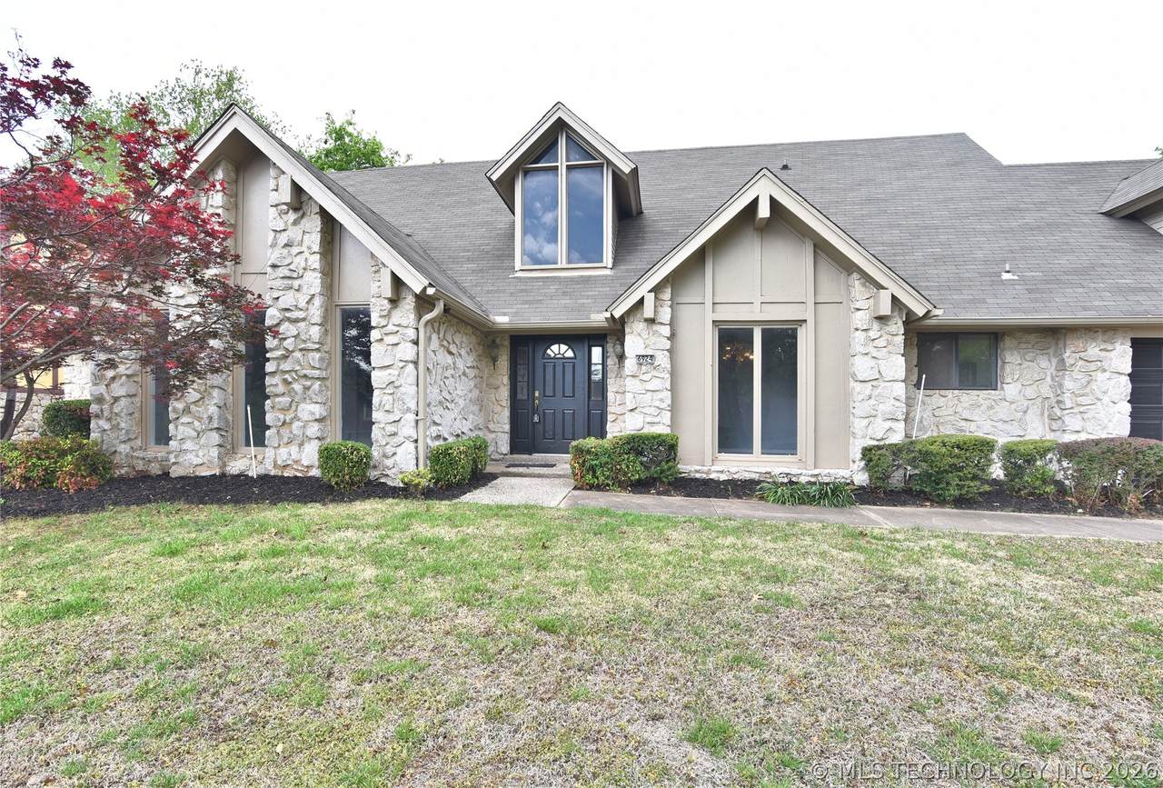 6924 Knoxville Avenue - Photo 1