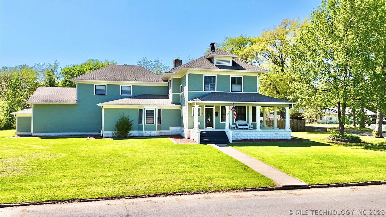 607 2nd Street - Photo 1