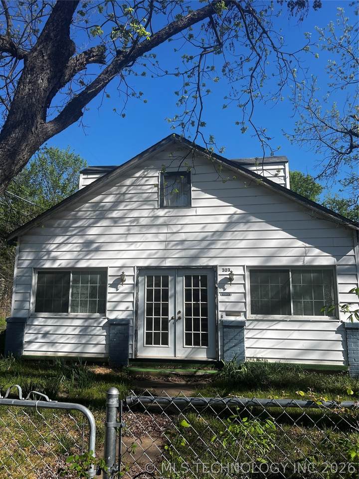 303 Kiowa Avenue - Photo 1
