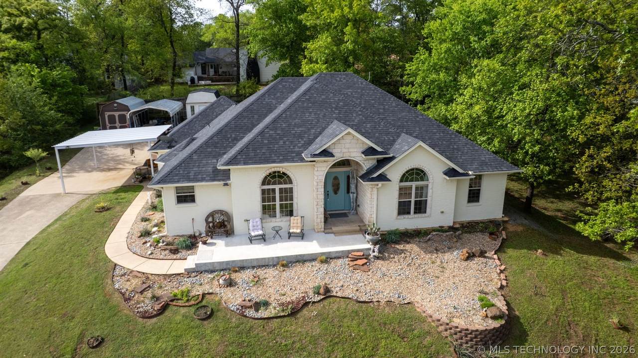 2221 Shirley - Photo 1