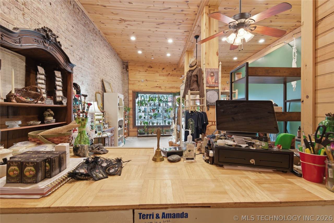 https://bt-photos.global.ssl.fastly.net/tulsa/1280_boomver_1_2613494-2.jpg