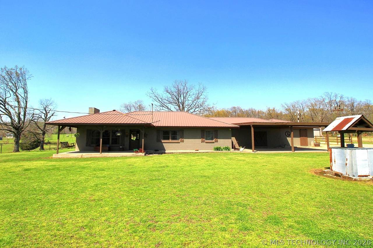 465501 800 Road - Photo 1