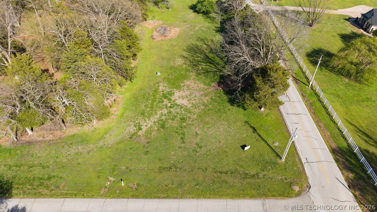26 592 Place - Photo 1