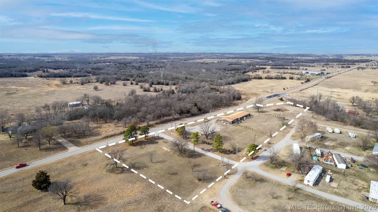1521 Hwy 99 - Photo 1