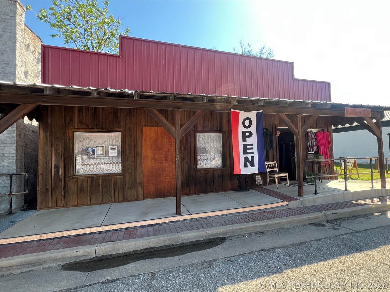 132 Lee - Photo 1
