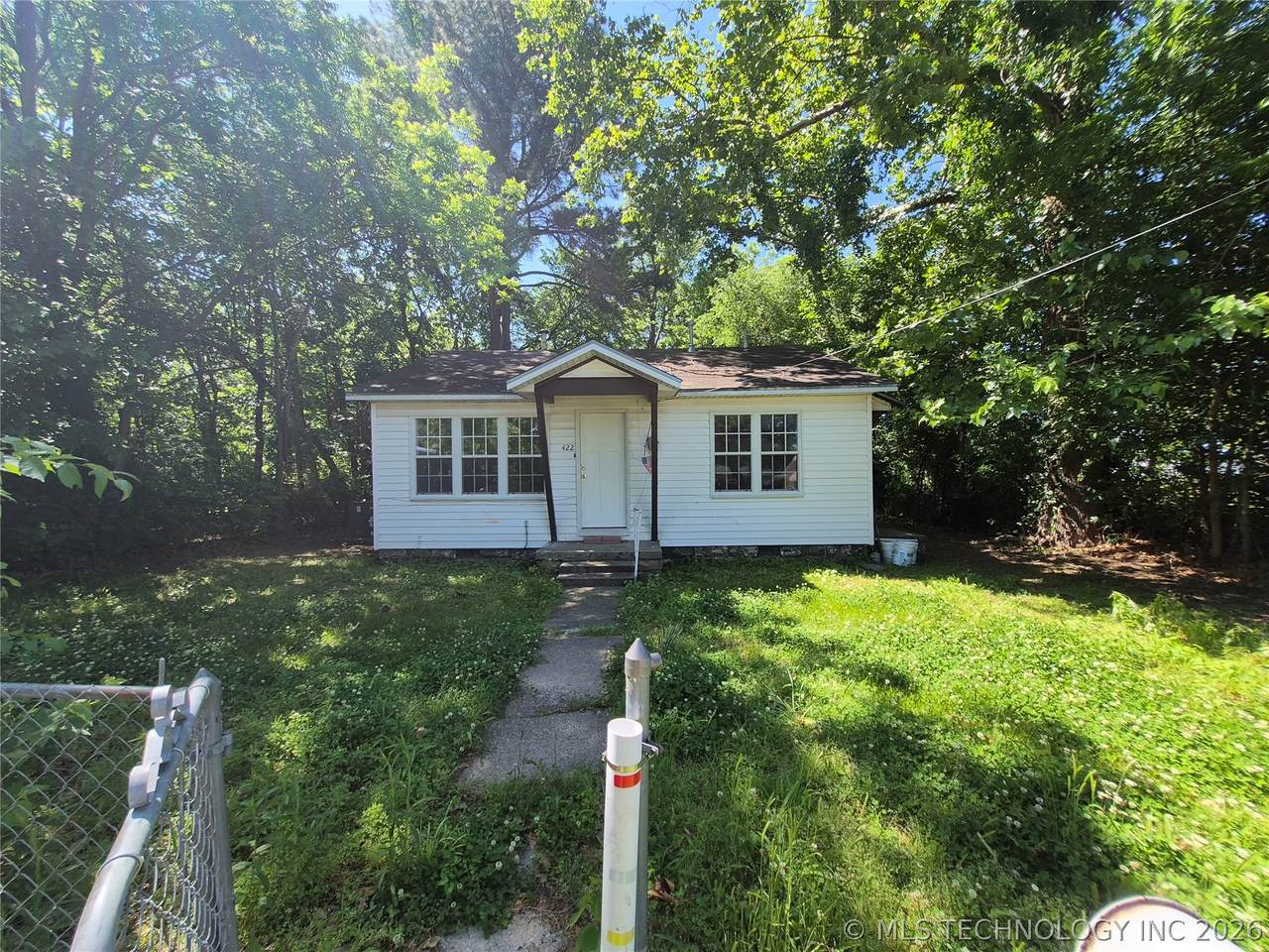 422 Locke Street - Photo 1