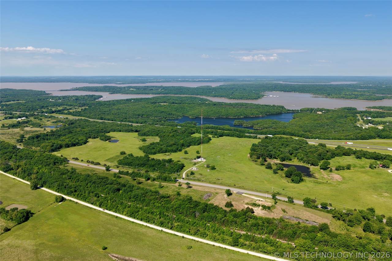 111213 Old Highway 69 - Photo 1