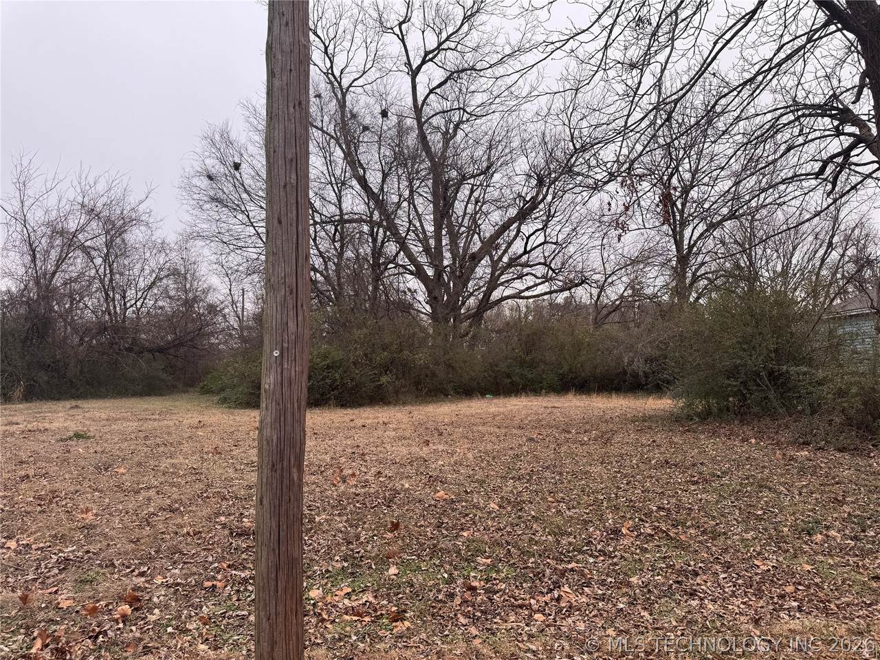906 3rd Street - Photo 1
