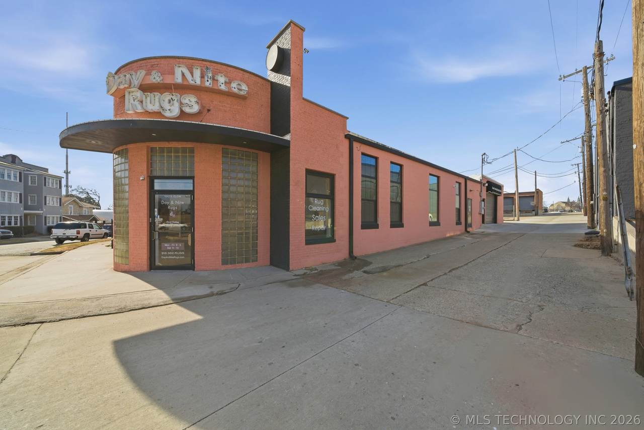 1012 Elgin Avenue - Photo 1