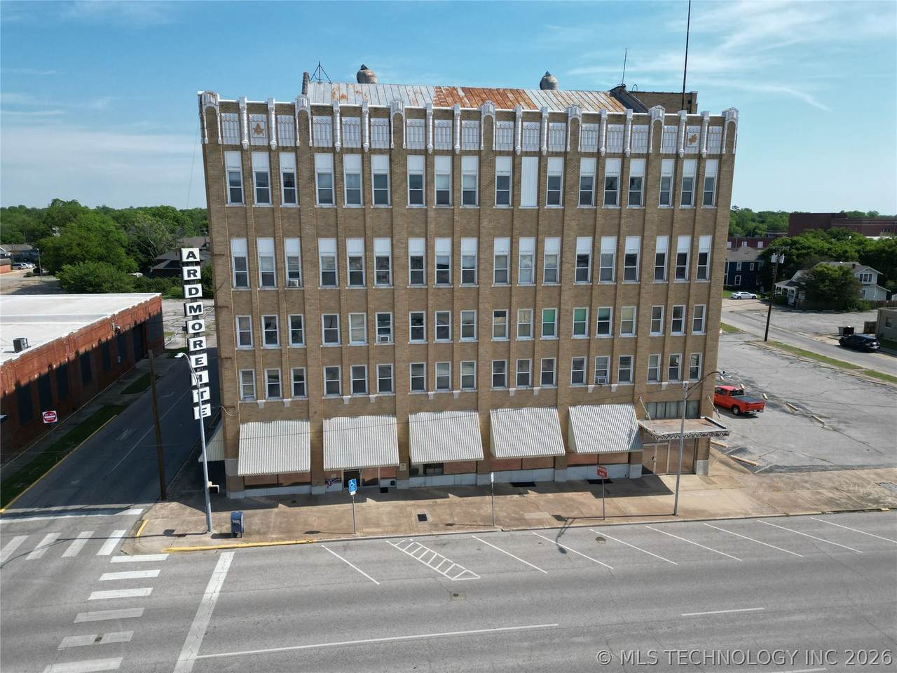 115 Broadway Street - Photo 1