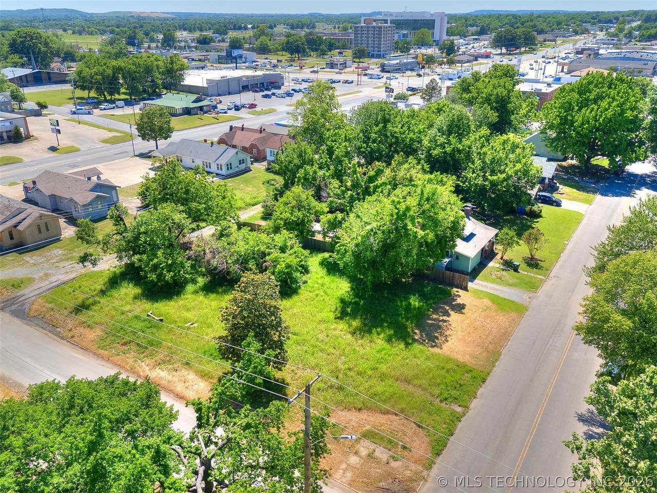 2901 Broadway Street - Photo 1