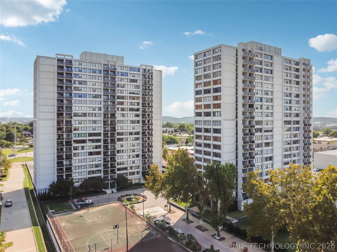410 7th Street - Photo 1