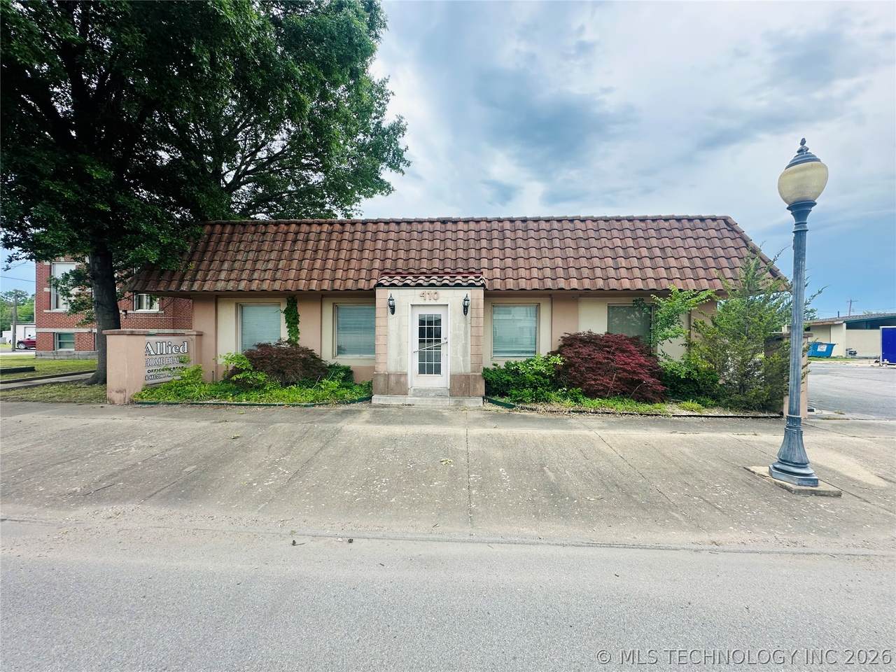 410 Cherokee Street - Photo 1