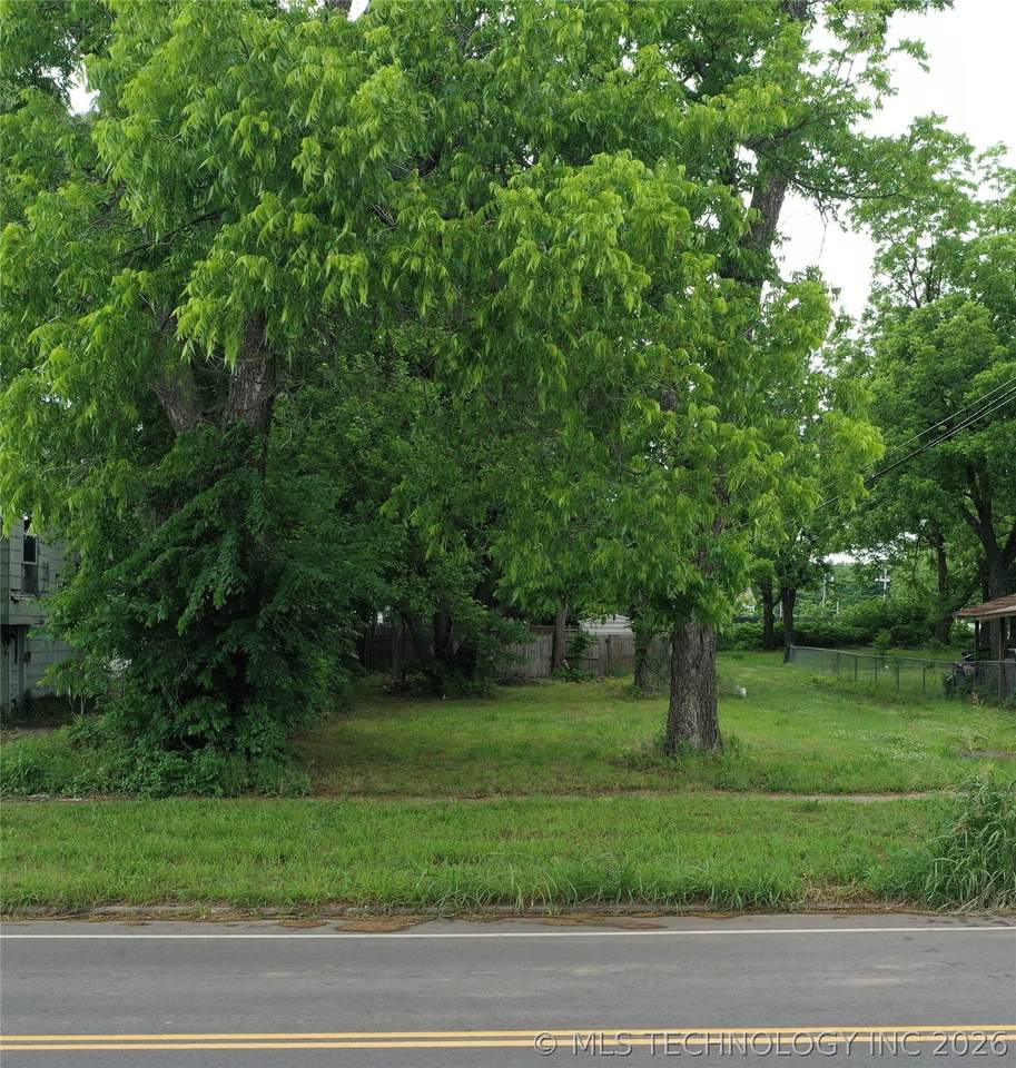 910 Callahan Street - Photo 1