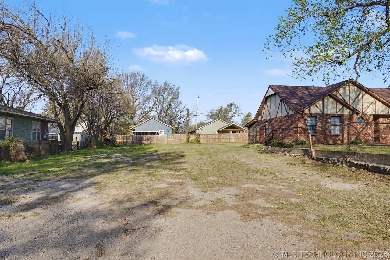 540 38th West Avenue - Photo 1