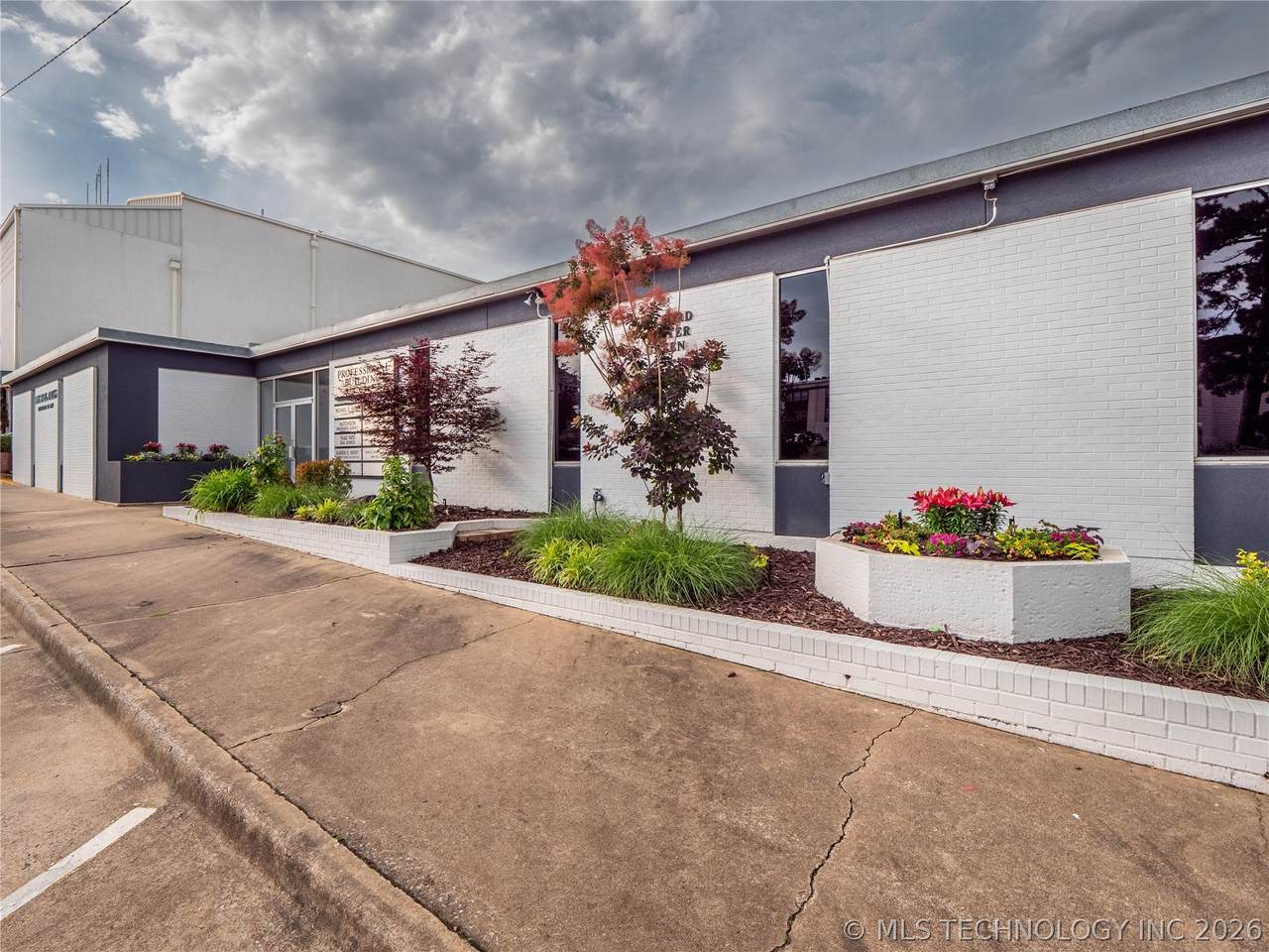 https://bt-photos.global.ssl.fastly.net/tulsa/1280_boomver_1_2618235-2.jpg