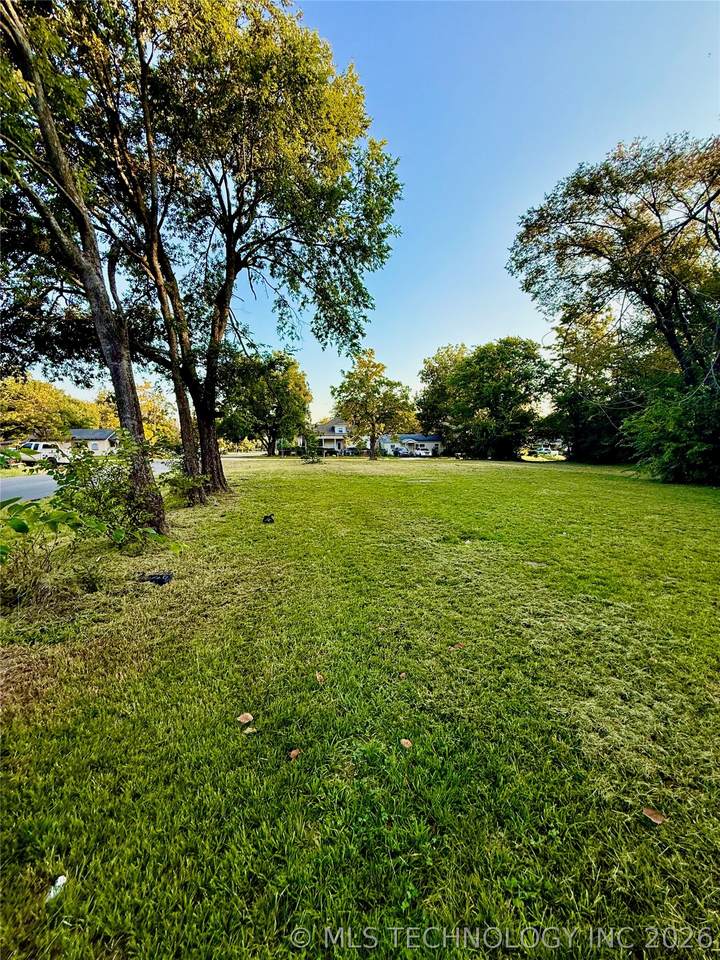 322 Ash - Photo 1
