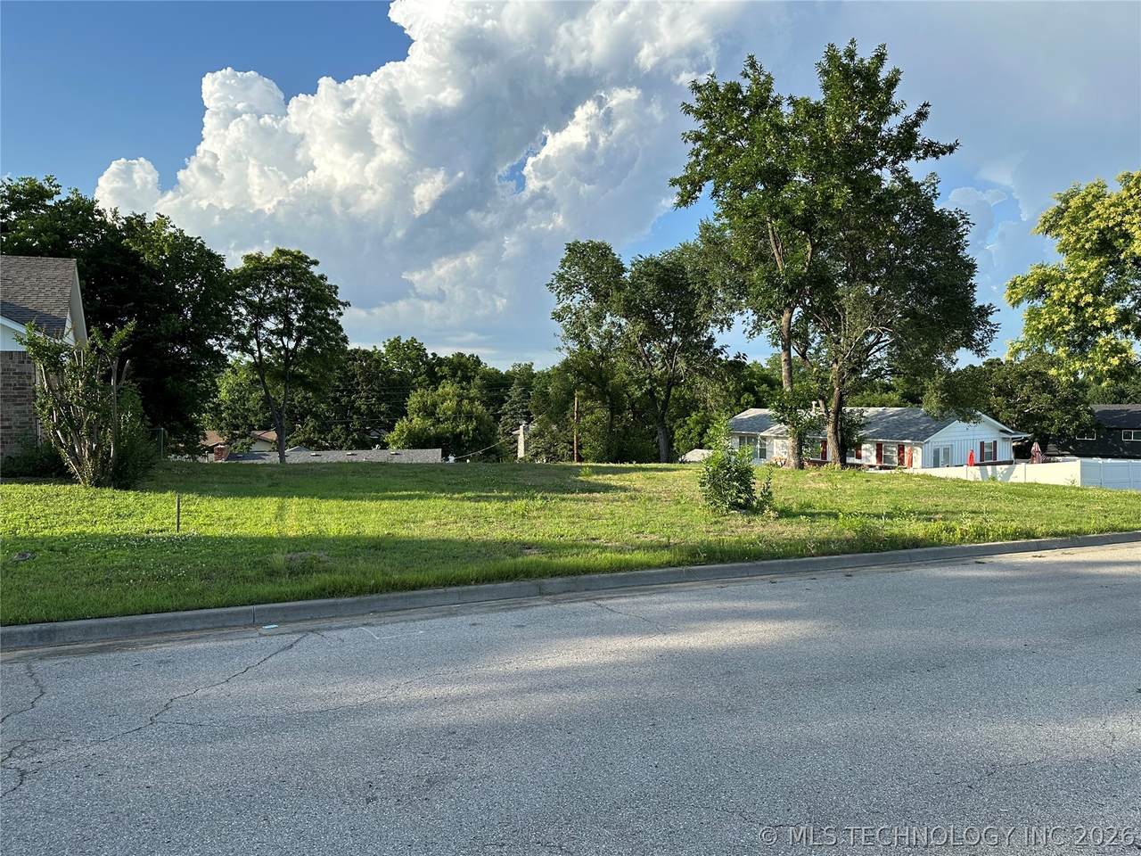 2421 45th Court - Photo 1