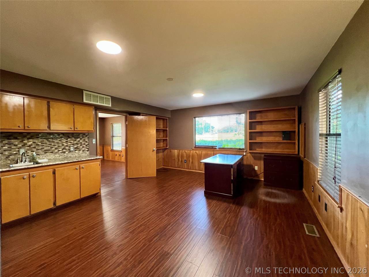 https://bt-photos.global.ssl.fastly.net/tulsa/1280_boomver_1_2620196-3.jpg