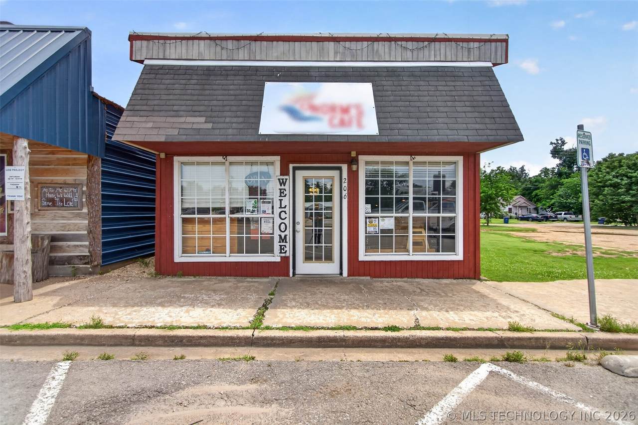 206 Ferry Street - Photo 1