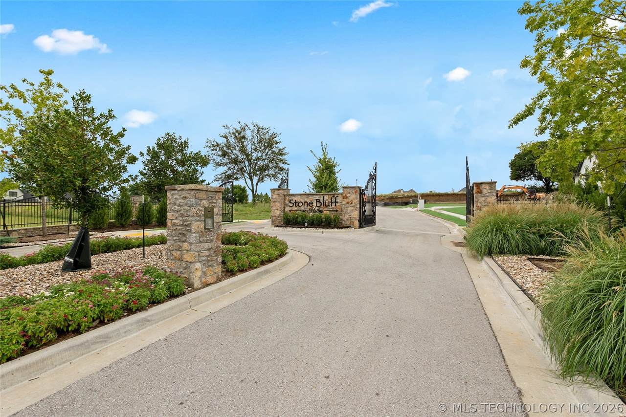 10613 Holley Street - Photo 1