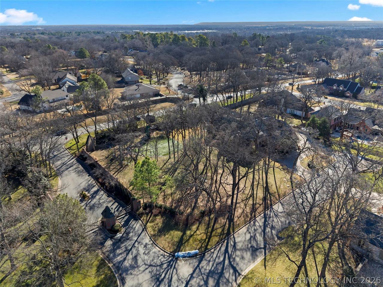 10507 Oxford Avenue - Photo 1