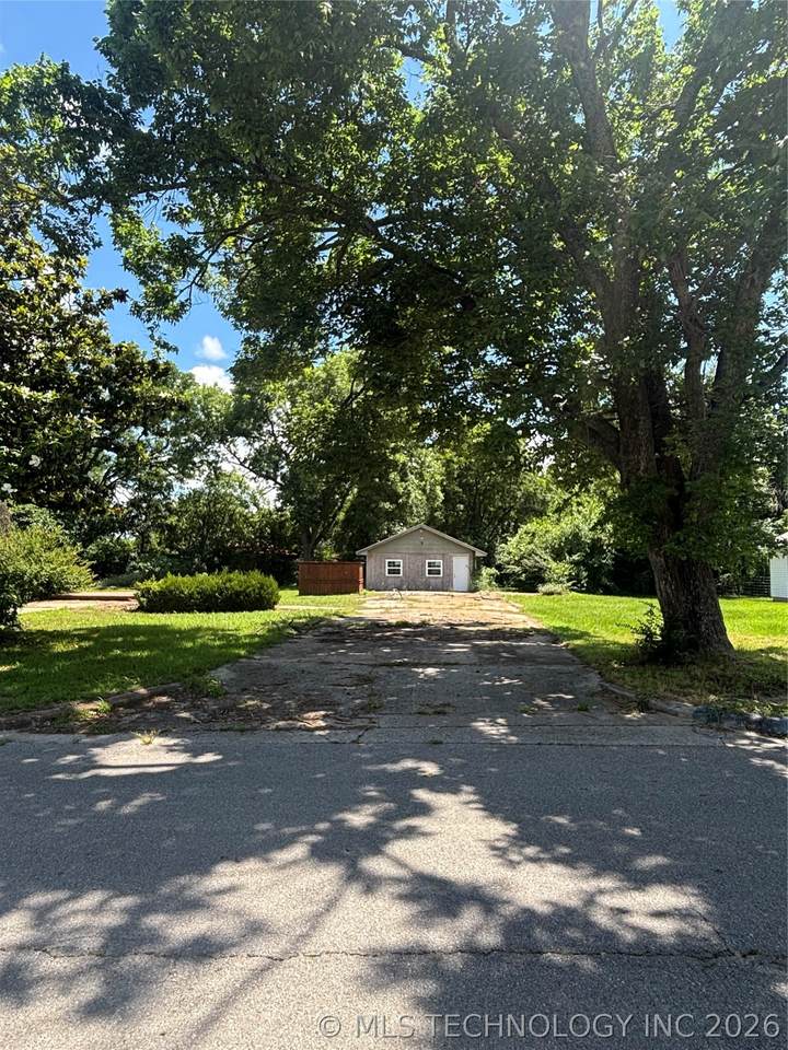 642 Sandy - Photo 1