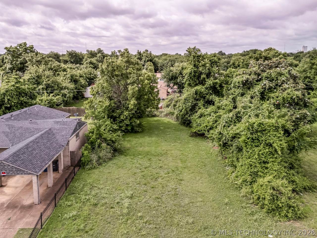 2042 Young Place - Photo 1