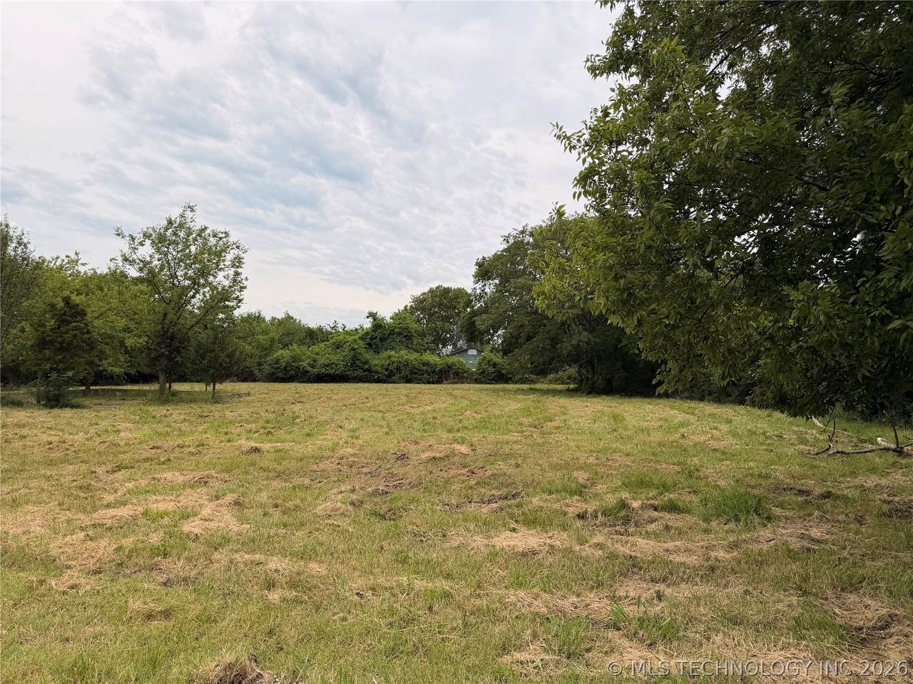 4718 472nd Road - Photo 1