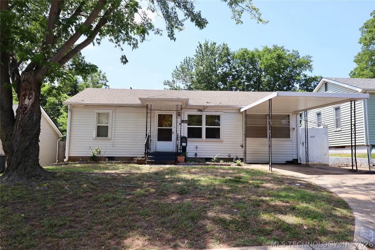 1223 Carol Drive - Photo 1