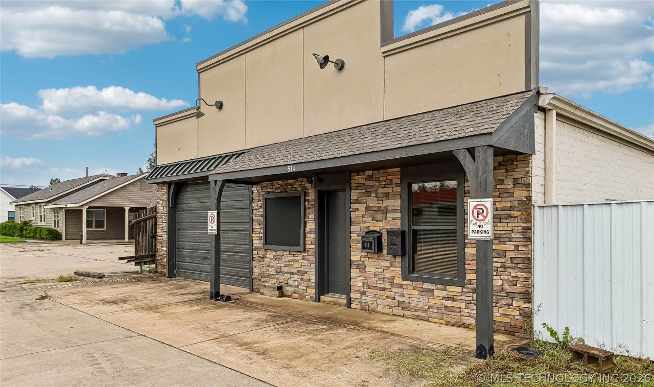 514 Will Rogers Boulevard - Photo 1
