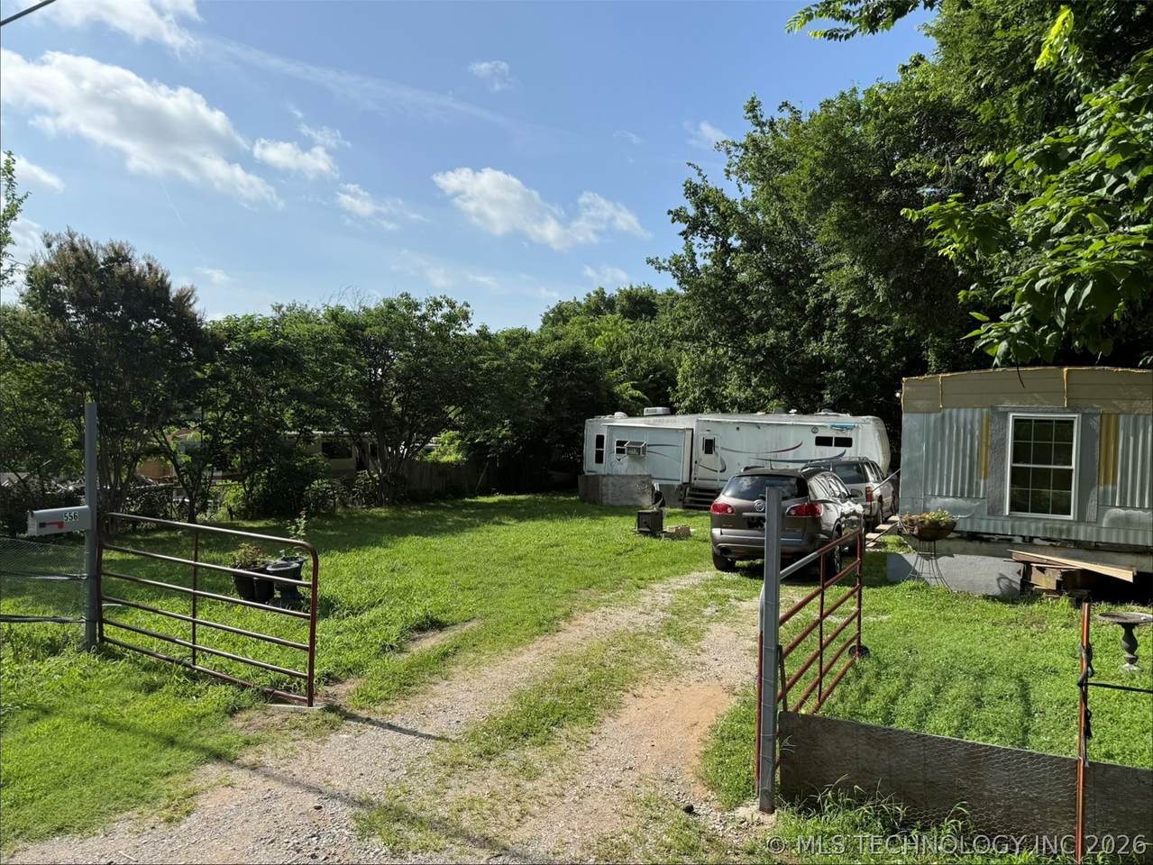 556 62nd Street North - Photo 1