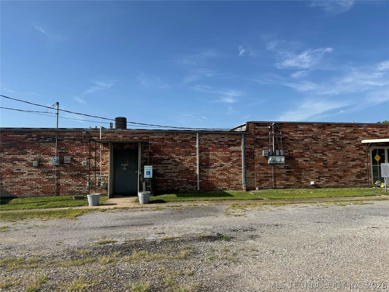 91 Broadlawn Shopping - Photo 1