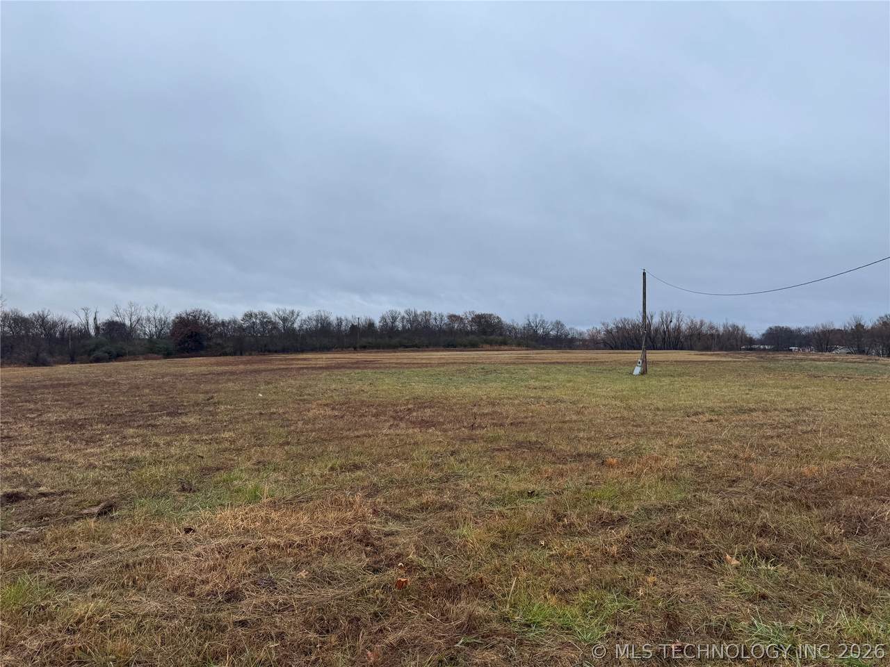 2500 Mcgee Drive - Photo 1