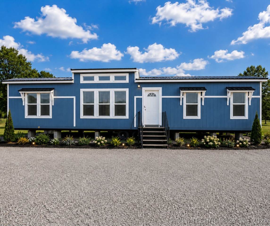 201 Springwater Lane - Photo 1