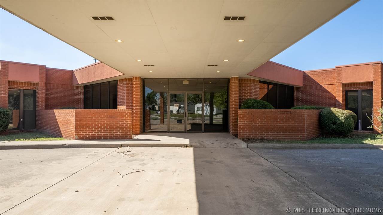 1221 G Street - Photo 1