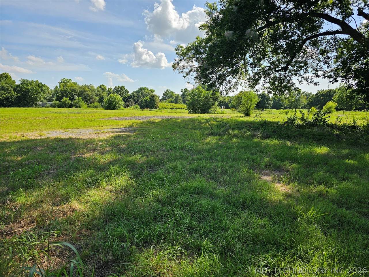 13218 78th East Avenue - Photo 1