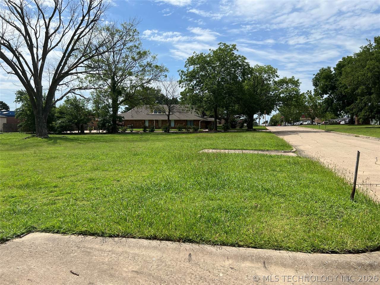 136 Debell - Photo 1