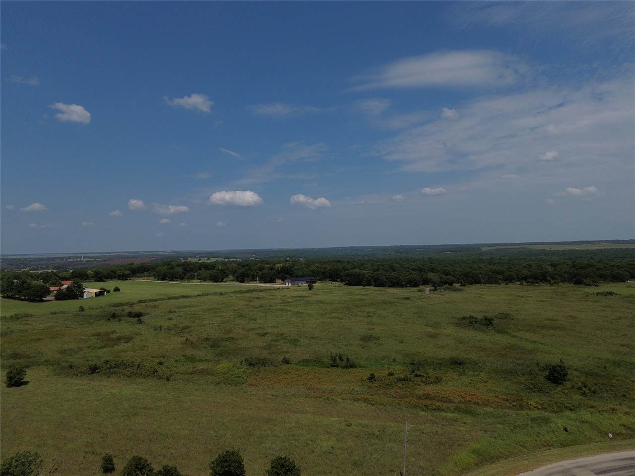 8 County Road 2280 - Photo 1